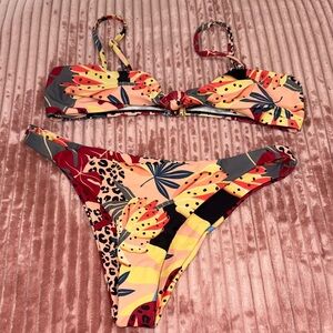 Floral Tropical Print Women's Bikini Set - Yellow & Red